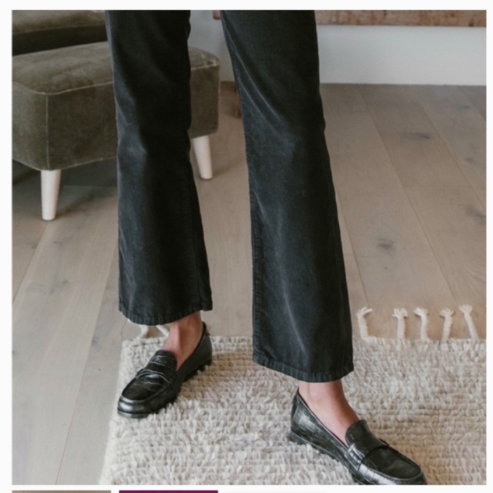 Croc embossed loafer